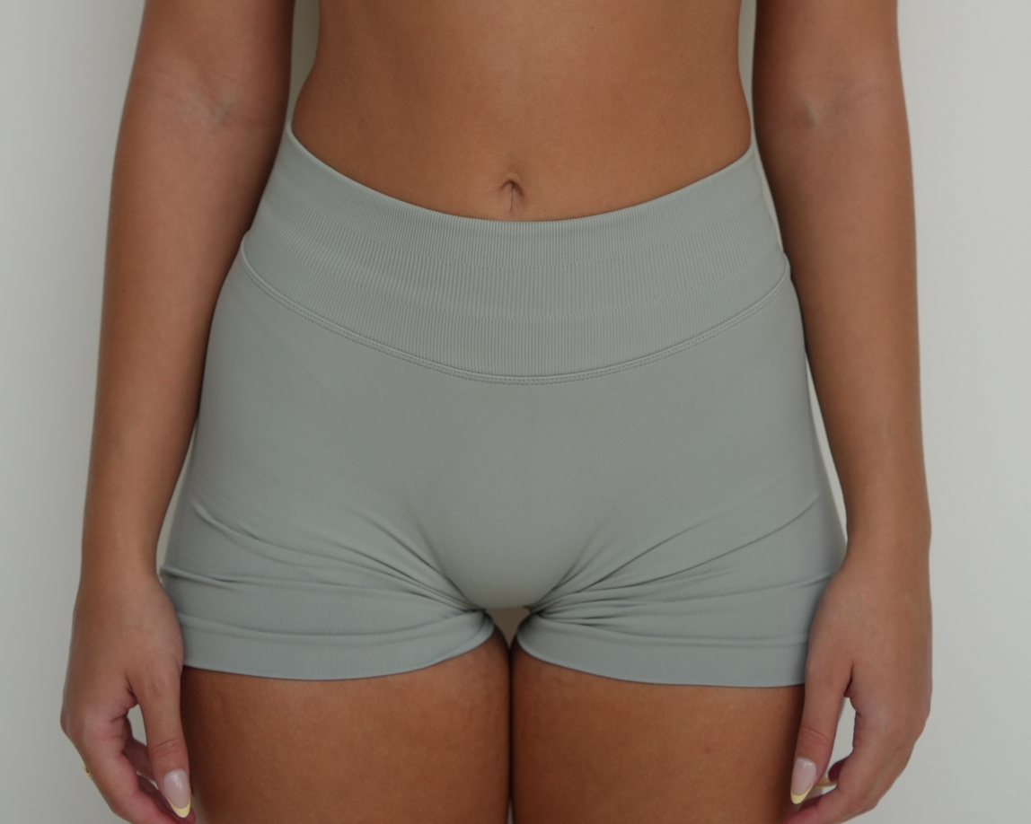 Scrunch Shorts - Stone