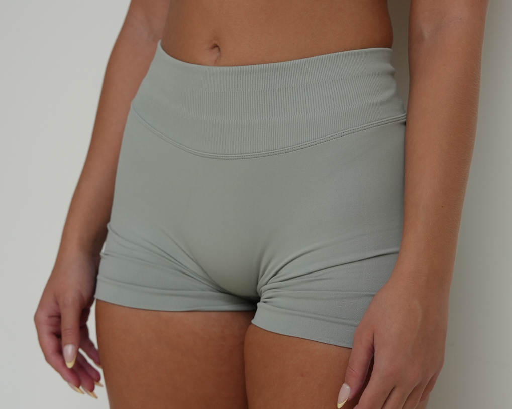 Scrunch Shorts - Stone