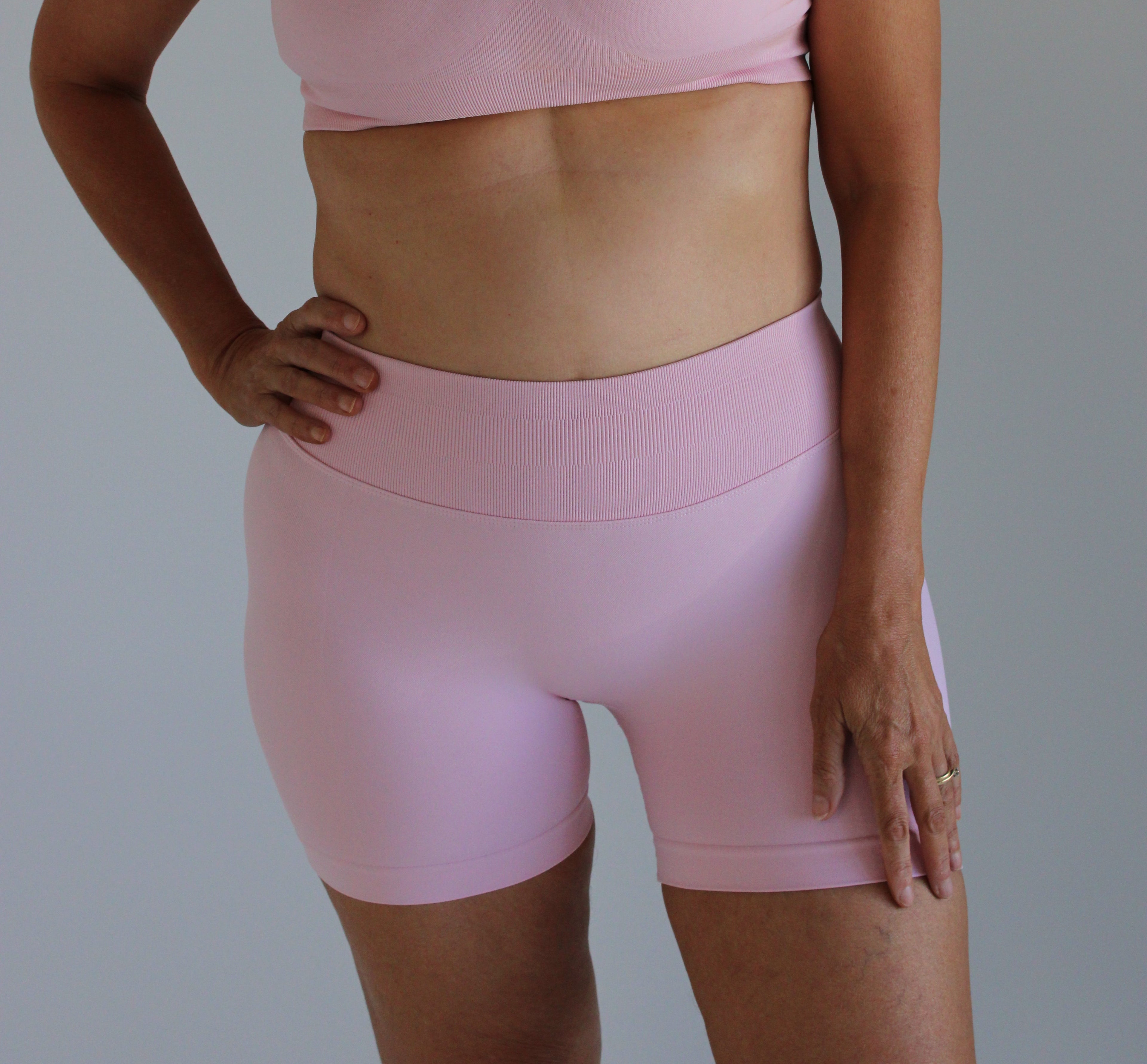 Scrunch Shorts - Soft Blush