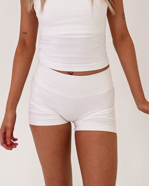 Contour Shorts - Ivory