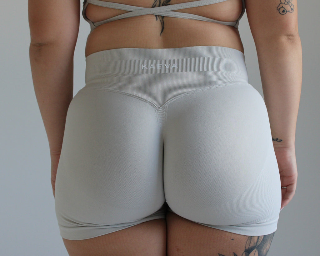 Contour Shorts - Pebble