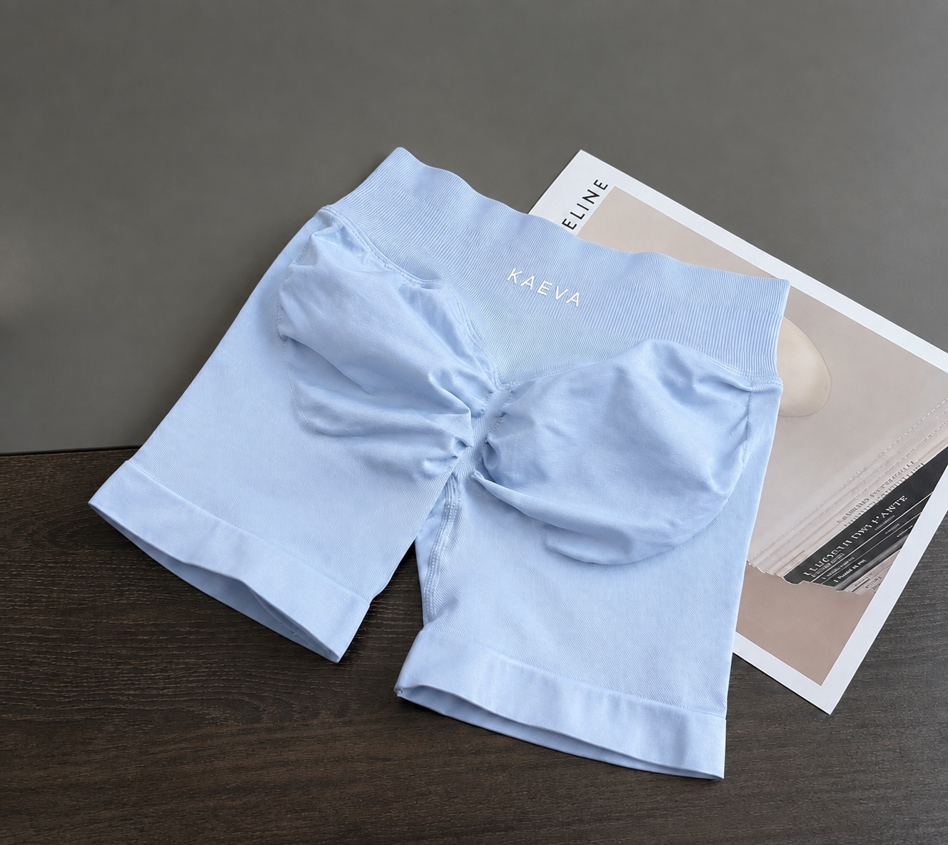 Contour Shorts - Frost